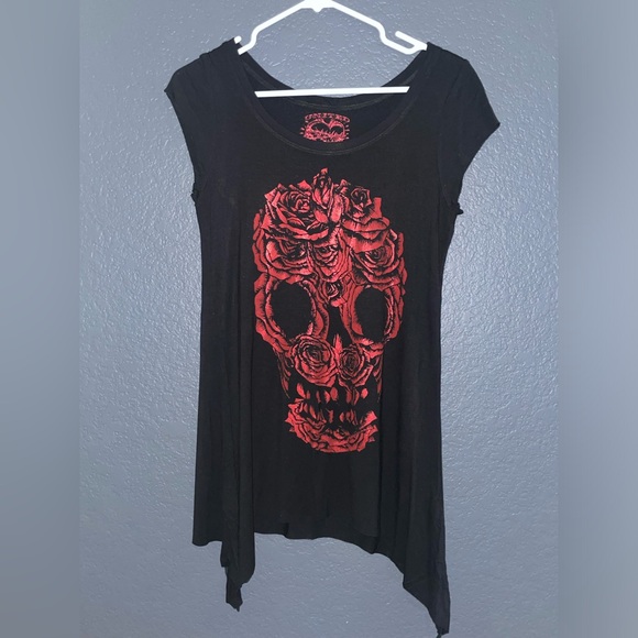 United Rockers Skull Graphic Black Tee Shirt Top size Medium short sleeve - Picture 3 of 9